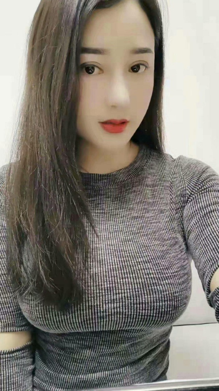贵州贵阳坚挺漂亮大胸美女